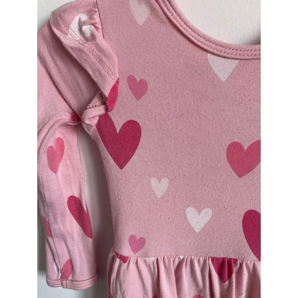 Kyte Baby Crepe Hearts Bamboo Long Sleeve Bodysuit Twirl 6-12 Months